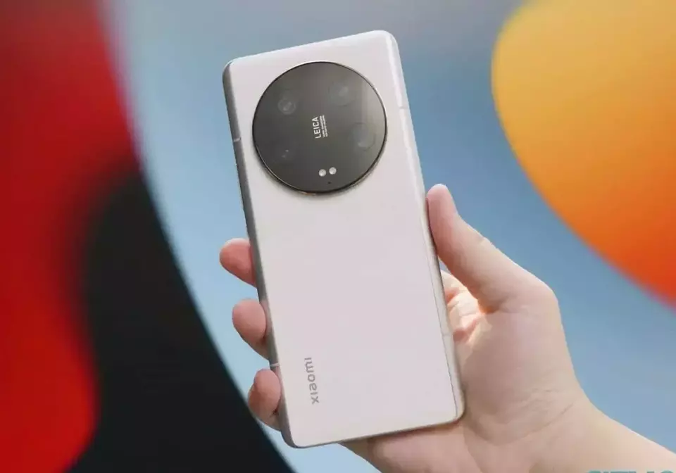 Xiaomi 14 Ultra, sayangnya sepertinya akan absen kali ini di Indonesia.