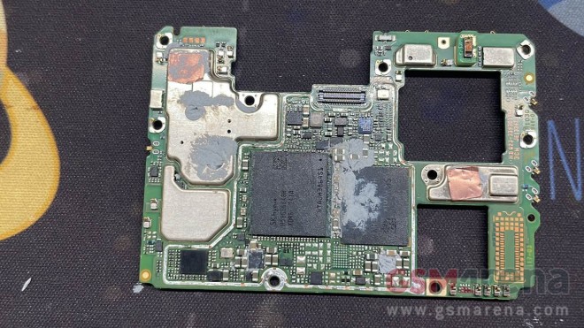 Motherboard milik Infinix GT 20 Pro.