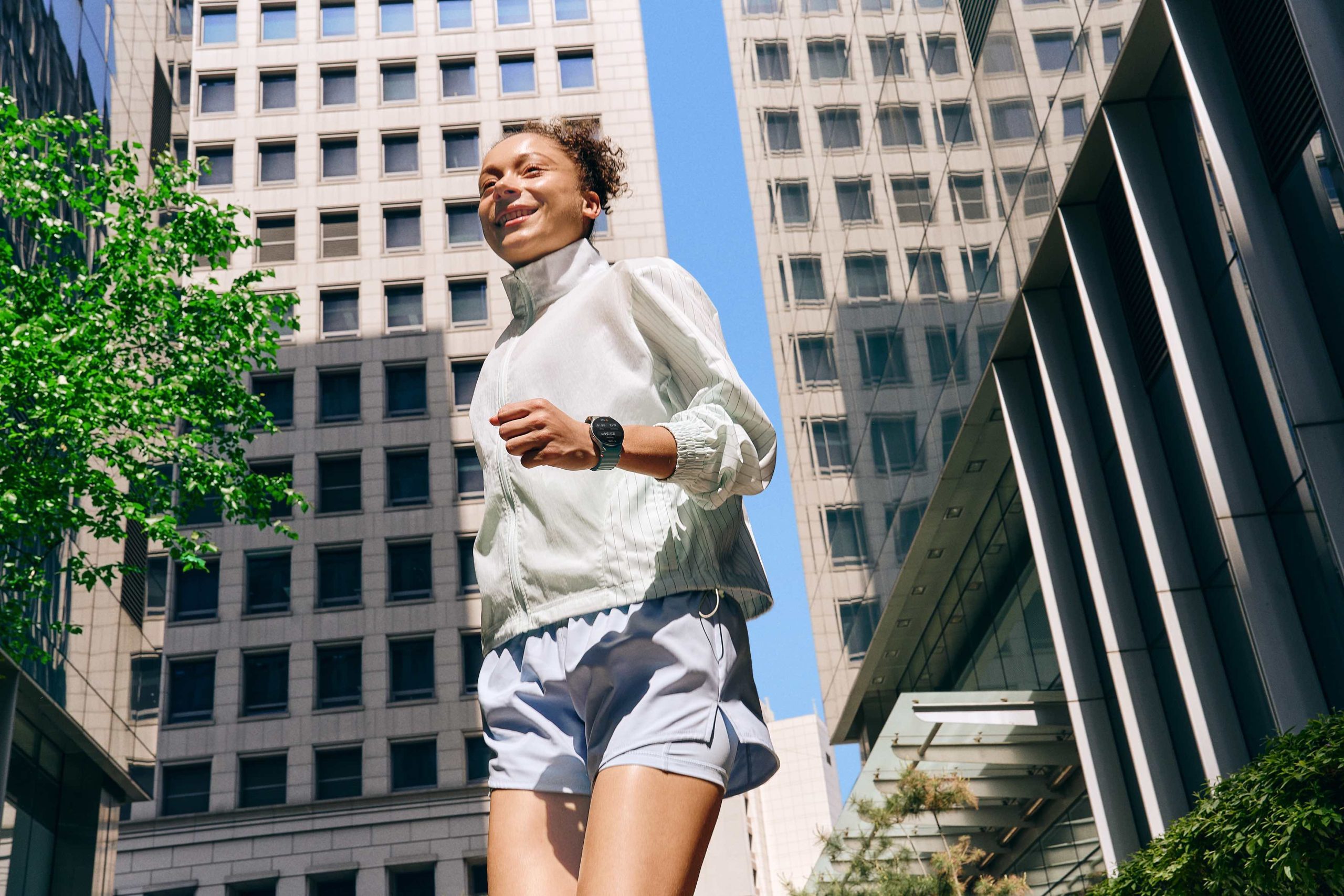 Race adalah fitur baru dari Galaxy Watch7 yang membuat kita bisa berkompetisi dengan diri kita yang dulu.