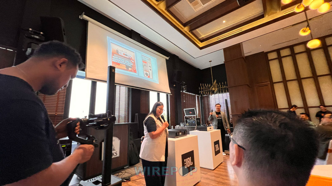Presentasi dari Mark, selaku perwakilan dari Harman Kardon Asia Tenggara.