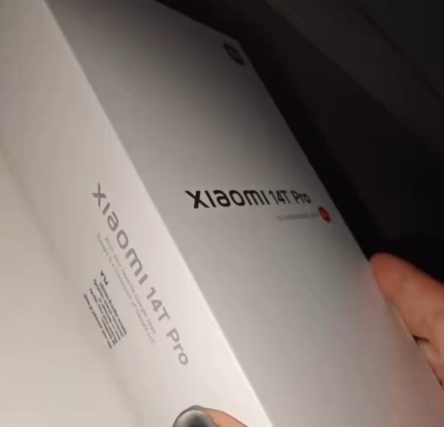 Box Xiaomi 14T kini lebih tipis dibandingkan sebelumnya.