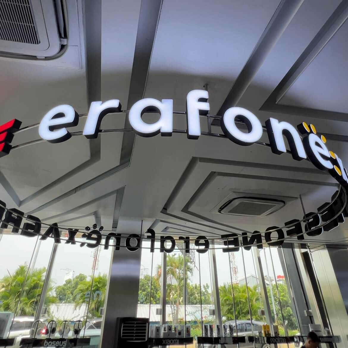 Kolaborasi strategis antara Agres dan Erafone hadirkan AgresFone sebagai layanan penjualan smartphone terpercaya.