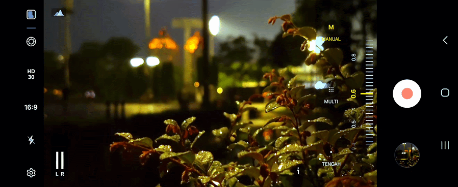 Merubah fokus pada objek yang direkam dengan mudah menggunakan Pro Video di Galaxy Z Flip6