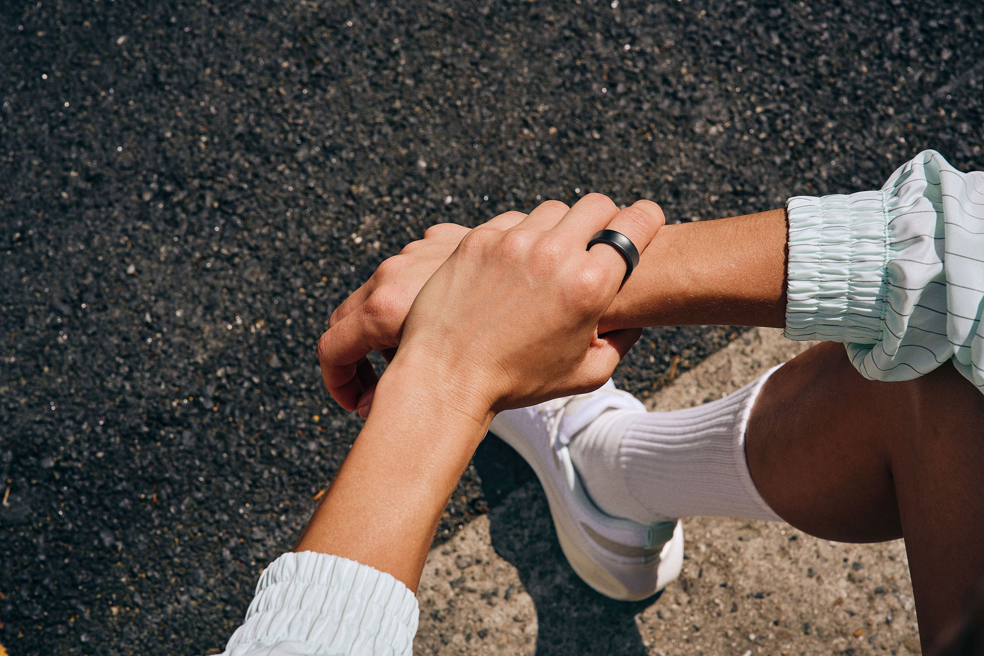 Olahraga dimanapun dan kapanpun tanpa worry dengan Galaxy Ring!